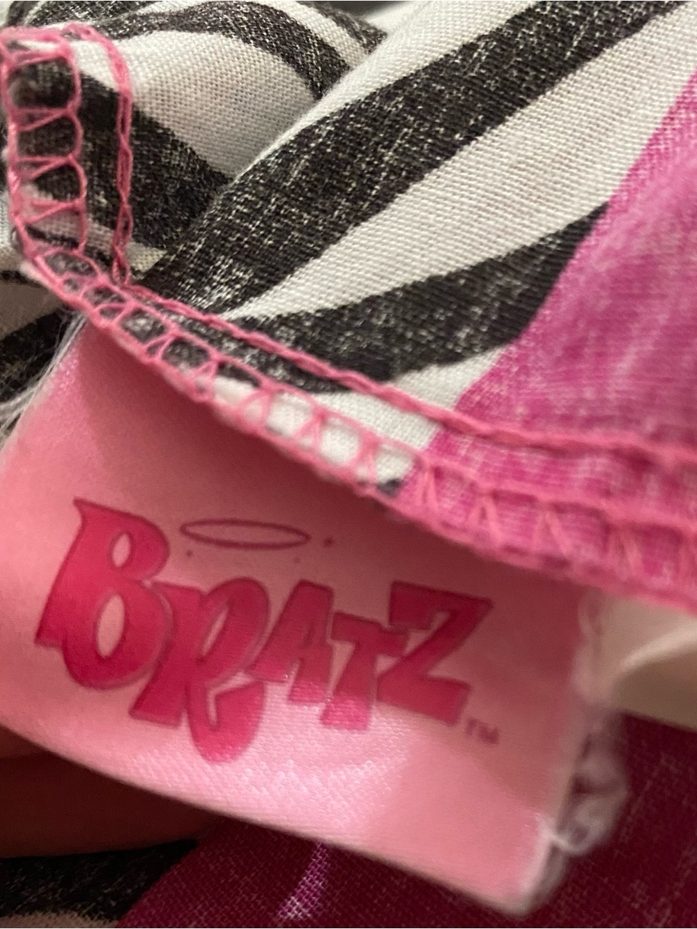 Bratz Vintage Y2K Pillowcase Pink Zebra Print Doll Bedroom Decor - Picture 2 of 8